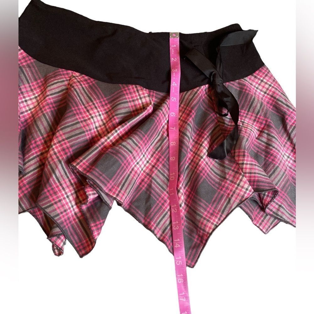 Y2k Plaid Skirt - Picture 3 of 4
